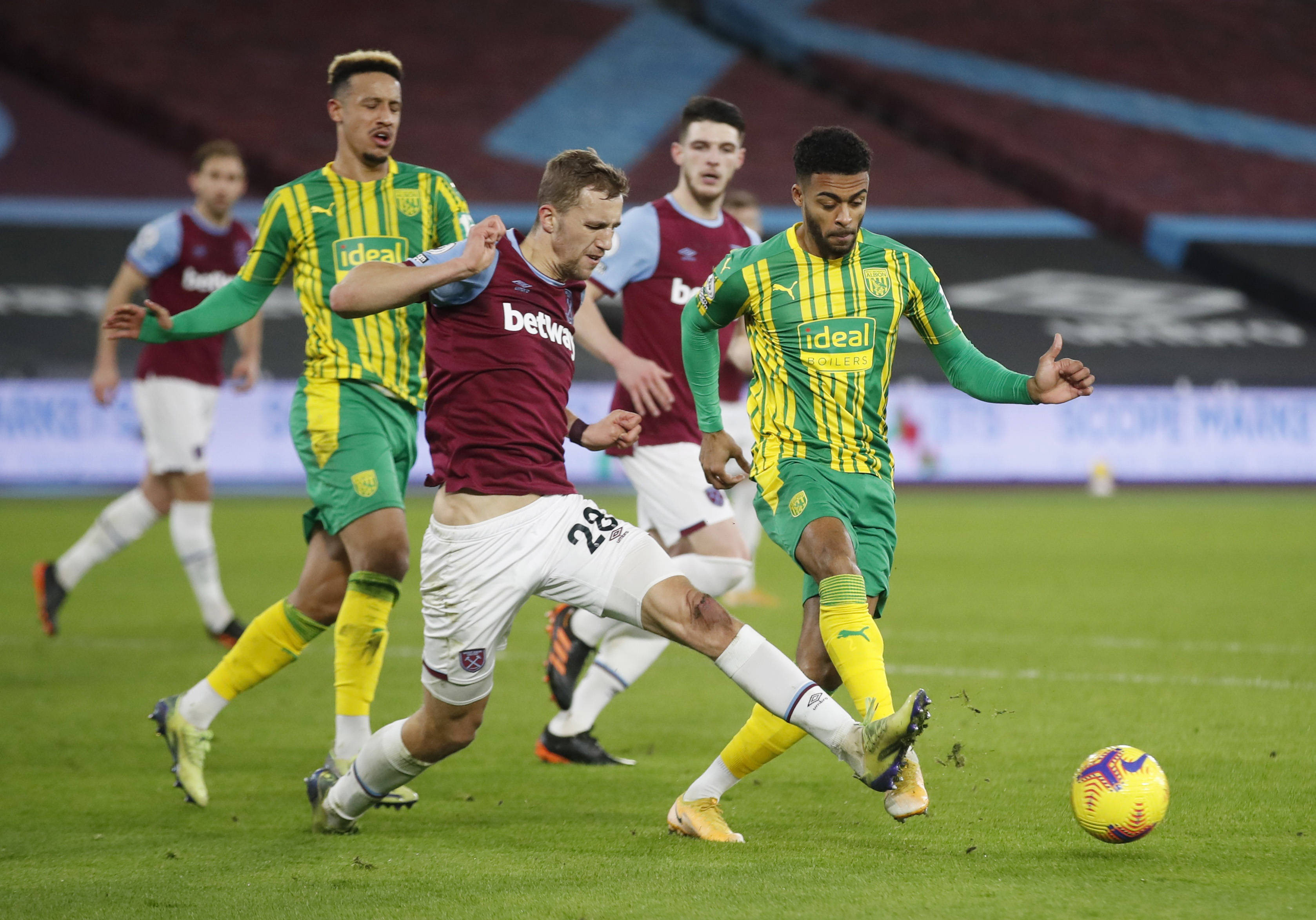 顶级赛事中 顶级赛事中